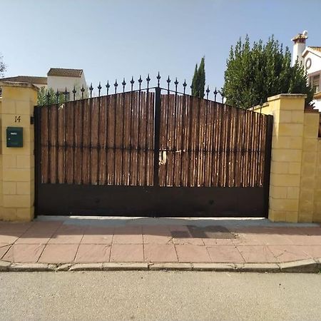 Agradable Casa Con Piscina En La Serrania. アリアテ エクステリア 写真